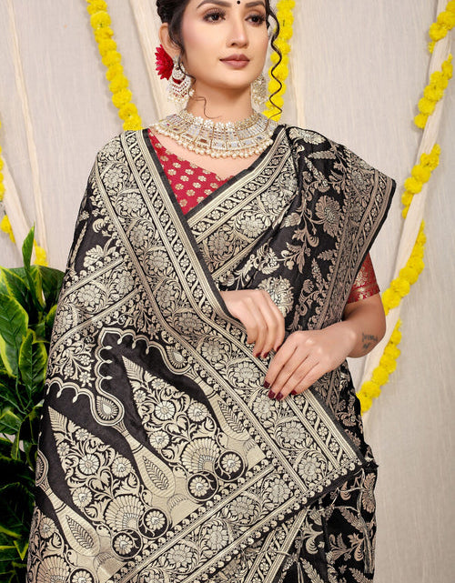 Load image into Gallery viewer, rajyogam banarasi silk saree surat
