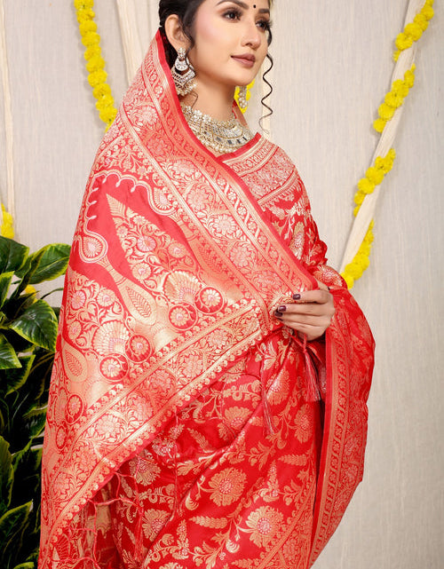 Load image into Gallery viewer, rajyogam banarasi silk saree surat
