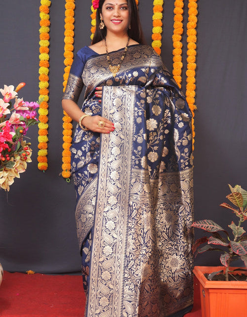 Load image into Gallery viewer, rajyogam banarasi silk saree surat
