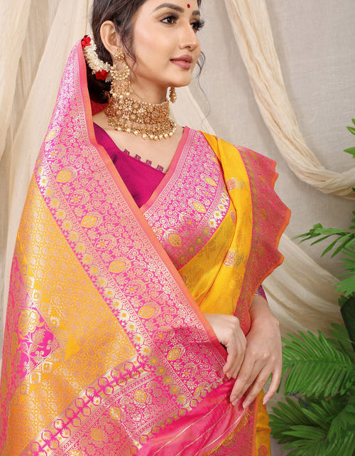 Load image into Gallery viewer, rajyogam banarasi silk saree surat
