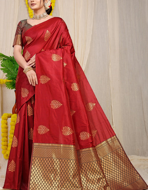 Load image into Gallery viewer, rajyogam banarasi silk saree surat
