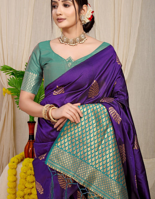 Load image into Gallery viewer, rajyogam banarasi silk saree surat
