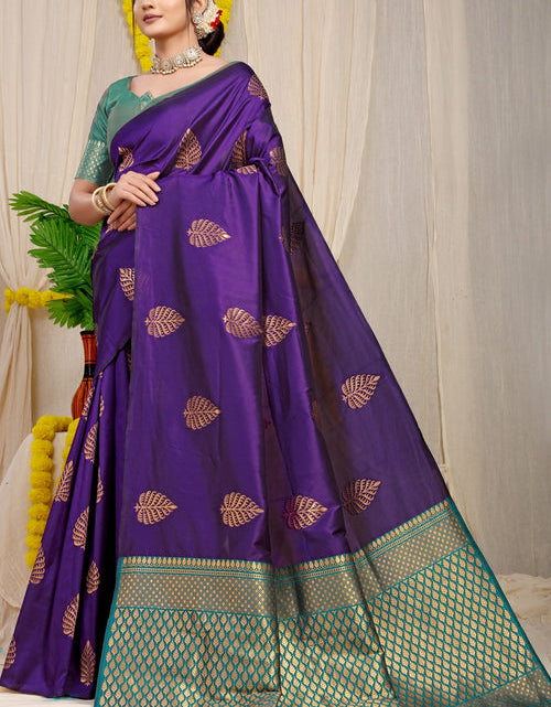 Load image into Gallery viewer, rajyogam banarasi silk saree surat
