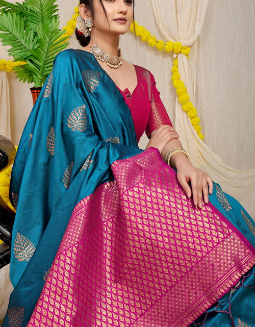 Load image into Gallery viewer, rajyogam banarasi silk saree surat
