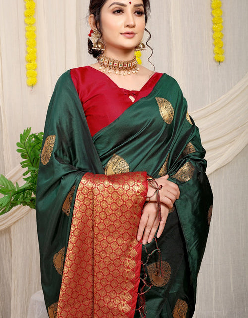 Load image into Gallery viewer, rajyogam banarasi silk saree surat
