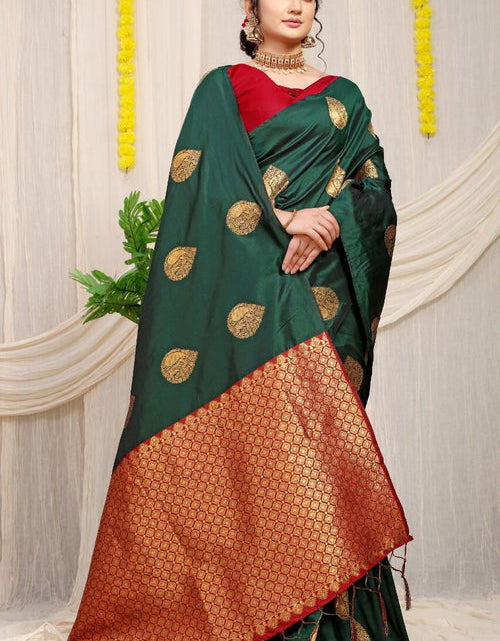 Load image into Gallery viewer, rajyogam banarasi silk saree surat
