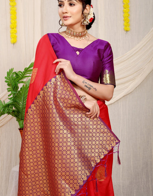 Load image into Gallery viewer, rajyogam banarasi silk saree surat
