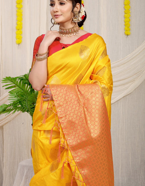 Load image into Gallery viewer, rajyogam banarasi silk saree surat
