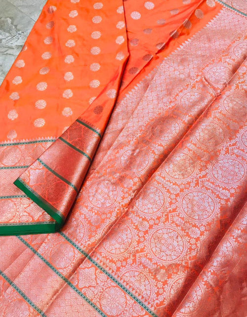 Load image into Gallery viewer, rajyogam banarasi silk saree surat
