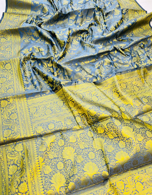 Load image into Gallery viewer, rajyogam banarasi silk saree surat
