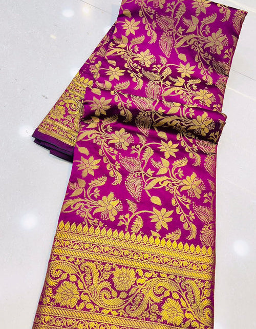 Load image into Gallery viewer, rajyogam banarasi silk saree surat
