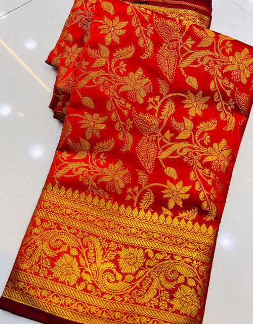 Load image into Gallery viewer, rajyogam banarasi silk saree surat
