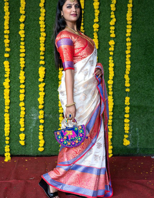 Load image into Gallery viewer, rajyogam banarasi silk saree surat
