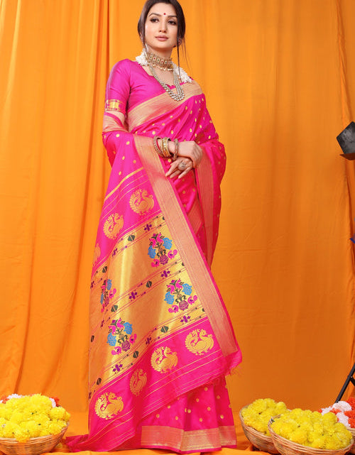 Load image into Gallery viewer, rajyogam paithani silk saree surat
