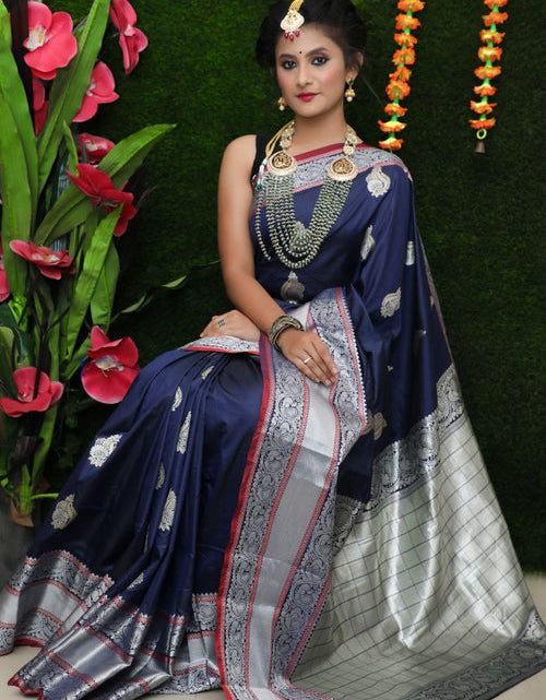 Load image into Gallery viewer, rajyogam banarasi silk saree surat
