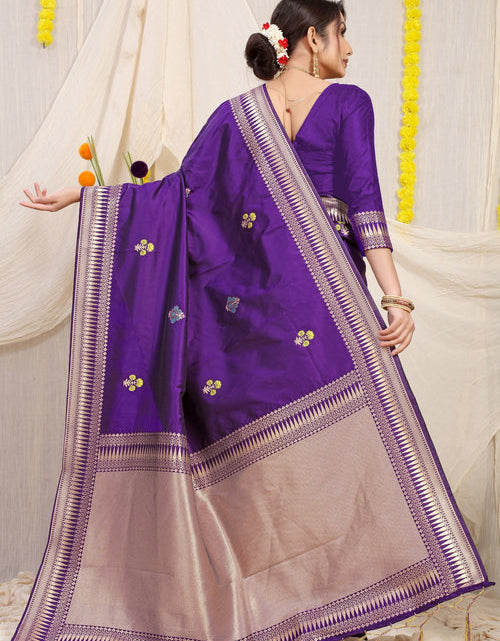 Load image into Gallery viewer, rajyogam banarasi silk saree surat
