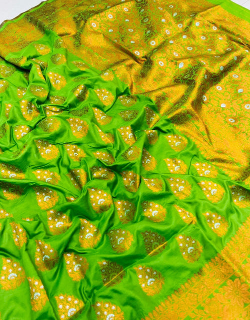 Load image into Gallery viewer, rajyogam banarasi silk saree surat
