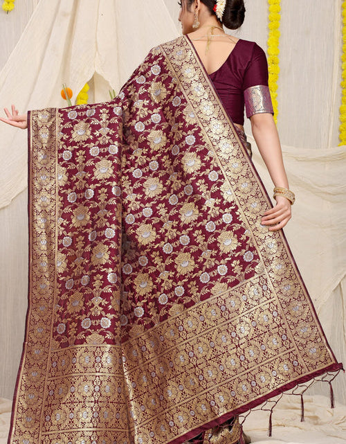 Load image into Gallery viewer, rajyogam banarasi silk saree surat
