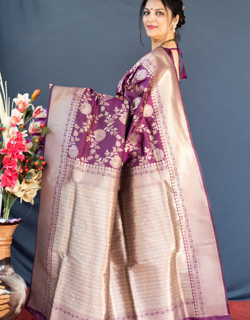 Load image into Gallery viewer, rajyogam banarasi silk saree surat
