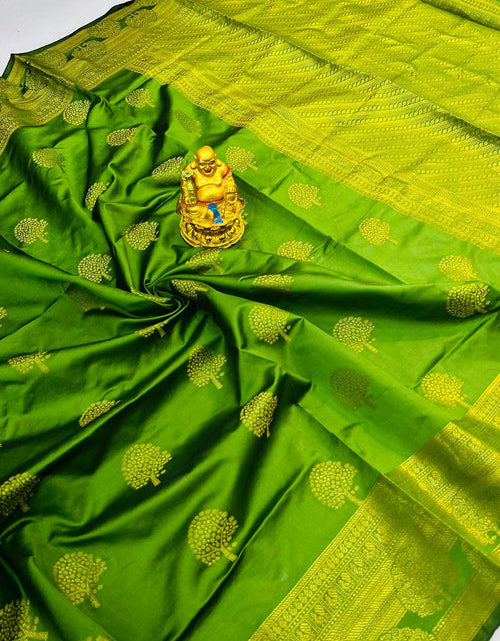 Load image into Gallery viewer, rajyogam banarasi silk saree surat
