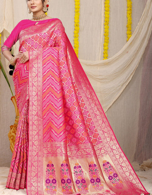 Load image into Gallery viewer, rajyogam banarasi silk saree surat
