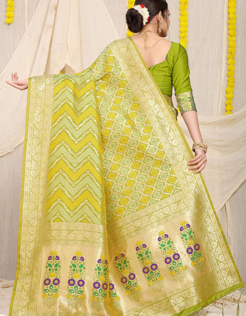 Load image into Gallery viewer, rajyogam banarasi silk saree surat
