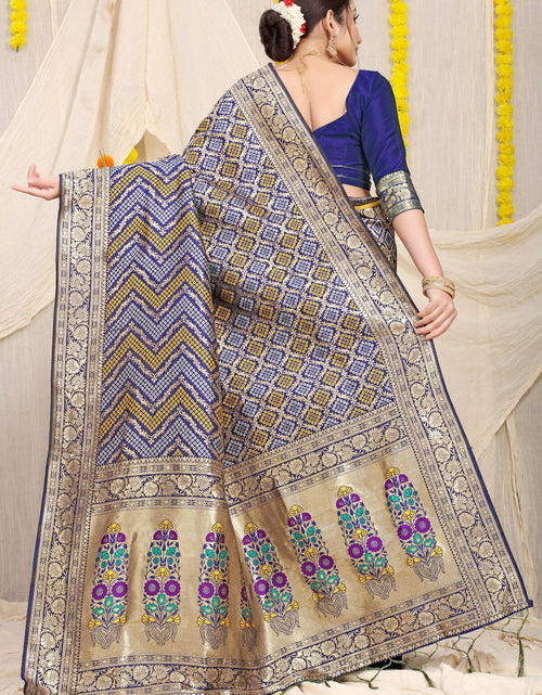 Load image into Gallery viewer, rajyogam banarasi silk saree surat
