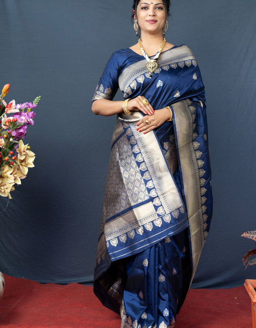 Load image into Gallery viewer, rajyogam banarasi silk saree surat
