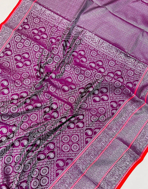 Load image into Gallery viewer, rajyogam banarasi silk saree surat
