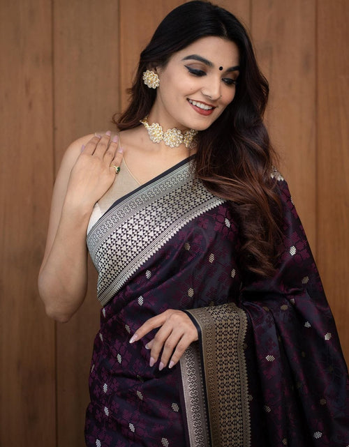 Load image into Gallery viewer, rajyogam banarasi silk saree surat
