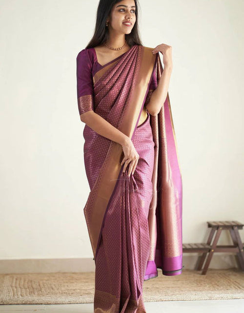 Load image into Gallery viewer, rajyogam banarasi silk saree surat
