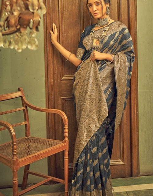 Load image into Gallery viewer, rajyogam banarasi silk saree surat
