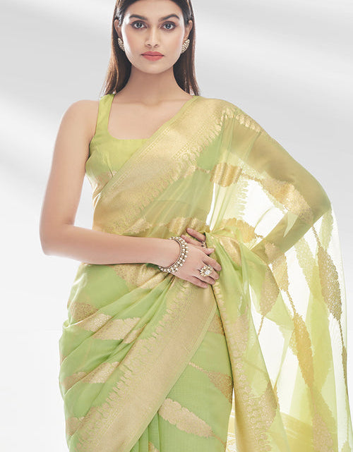 Load image into Gallery viewer, rajyogam banarasi silk saree surat
