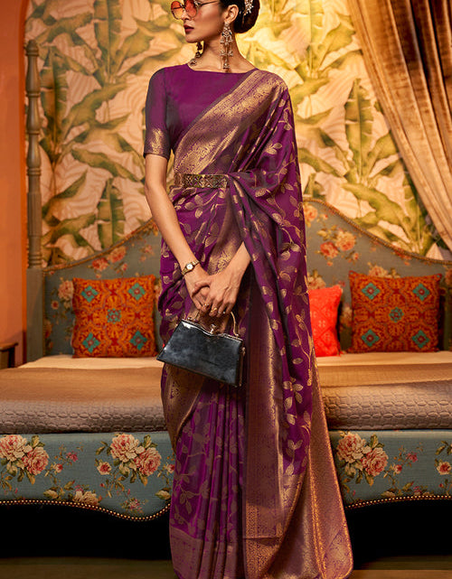 Load image into Gallery viewer, rajyogam banarasi silk saree surat
