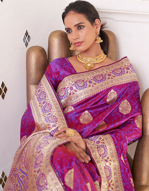 Load image into Gallery viewer, rajyogam banarasi silk saree surat
