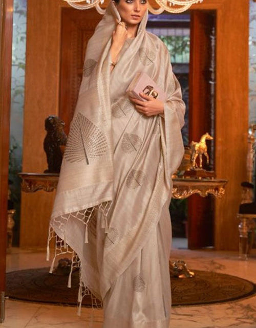 Load image into Gallery viewer, rajyogam linen silk saree surat
