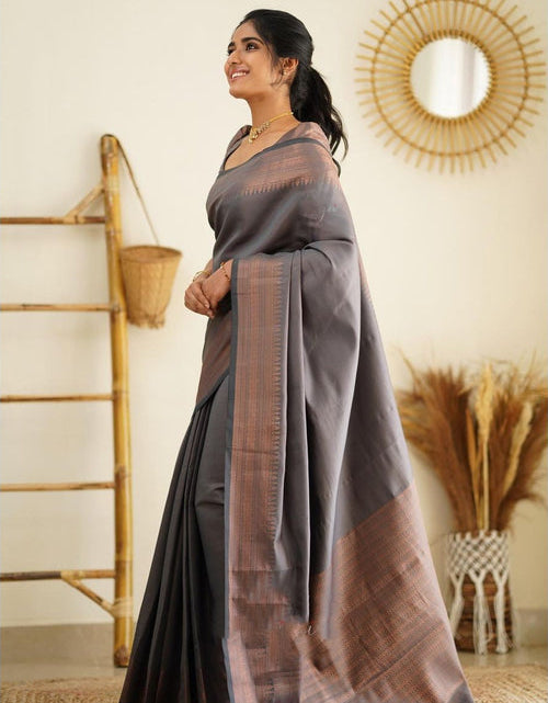 Load image into Gallery viewer, rajyogam soft silk saree surat
