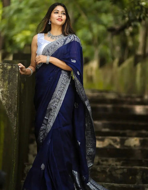 Load image into Gallery viewer, rajyogam banarasi silk saree surat
