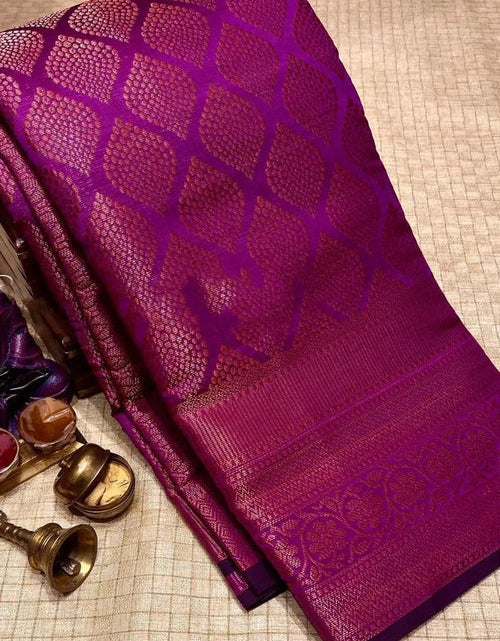 Load image into Gallery viewer, rajyogam soft silk saree surat
