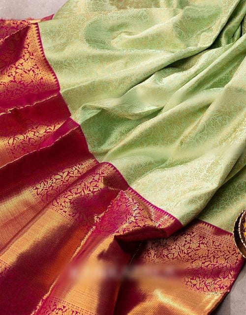 Load image into Gallery viewer, rajyogam banarasi silk saree surat
