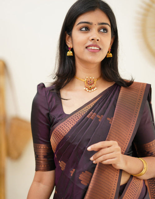 Load image into Gallery viewer, rajyogam soft silk saree surat
