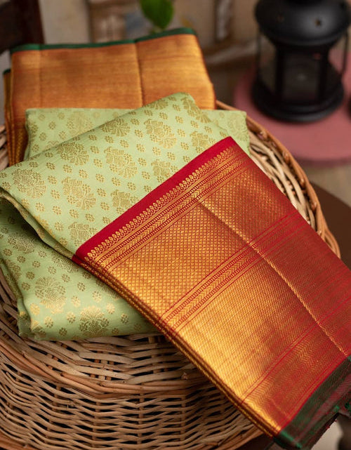 Load image into Gallery viewer, rajyogam banarasi silk saree surat
