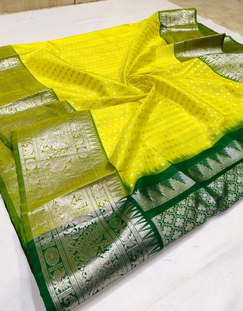 Load image into Gallery viewer, rajyogam banarasi silk saree surat
