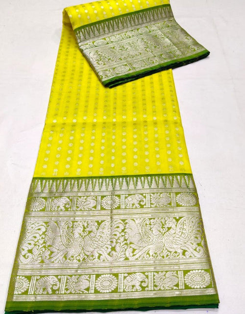 Load image into Gallery viewer, rajyogam banarasi silk saree surat
