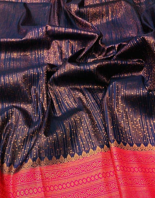 Load image into Gallery viewer, rajyogam banarasi silk saree surat
