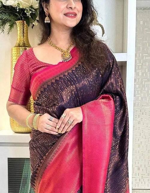 Load image into Gallery viewer, rajyogam banarasi silk saree surat
