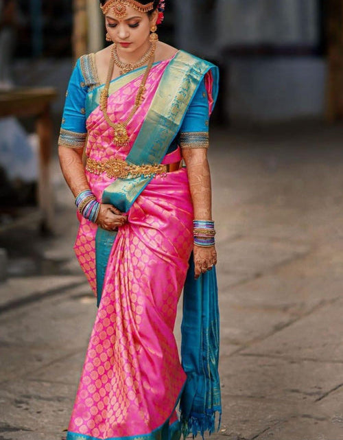 Load image into Gallery viewer, rajyogam banarasi silk saree surat
