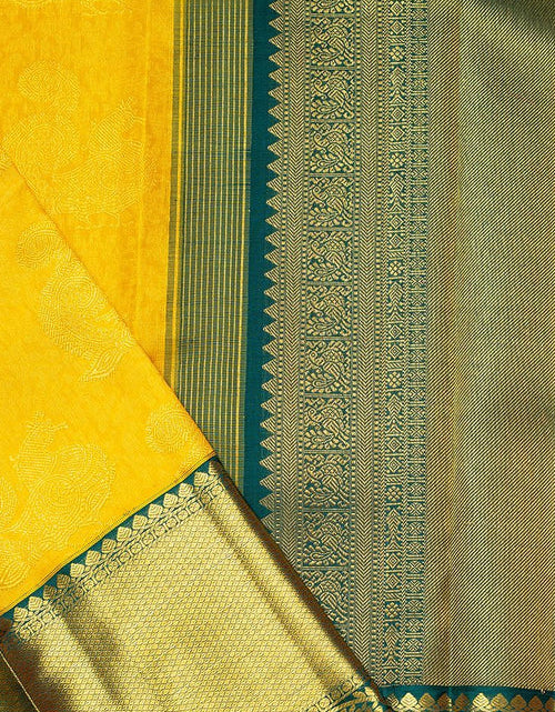 Load image into Gallery viewer, rajyogam banarasi silk saree surat
