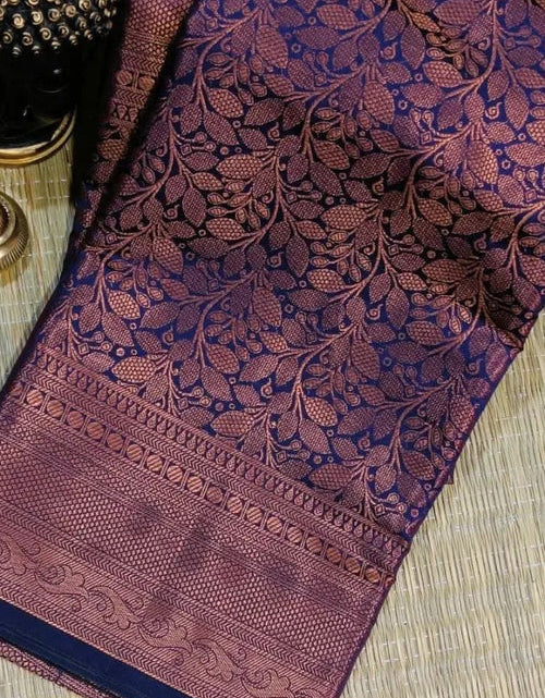 Load image into Gallery viewer, rajyogam banarasi silk saree surat
